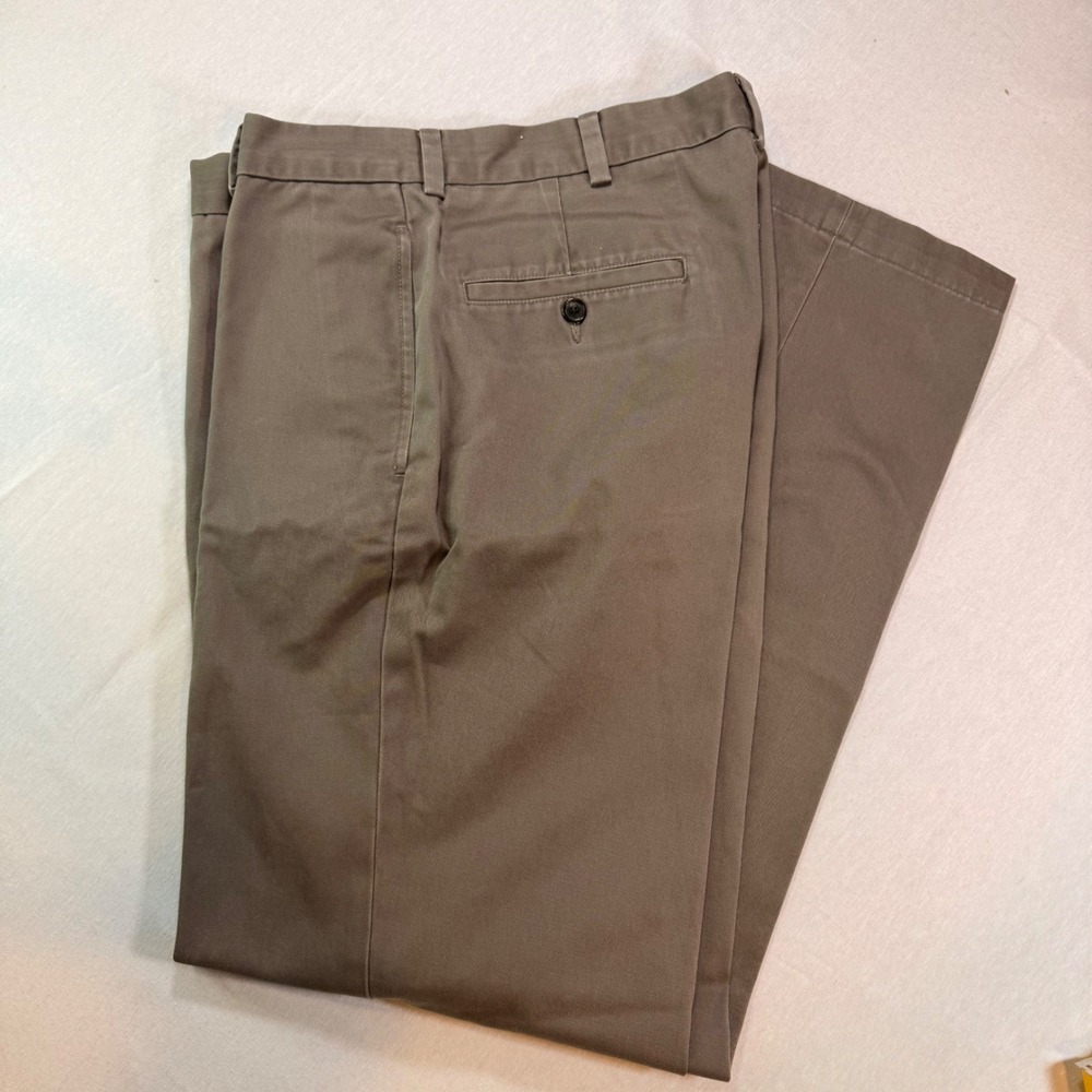 Brooks Brothers Advantage Chino Clark Men 33x32 Brown Cotton Straight Leg Preppy